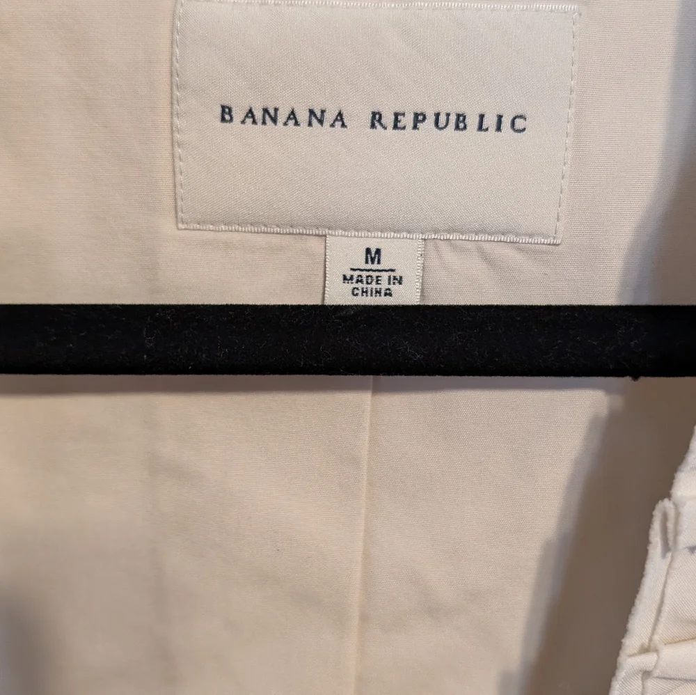 Banana Republic Off-White Blazer with Ruffle Trim, Medium - Picture 2 of 4